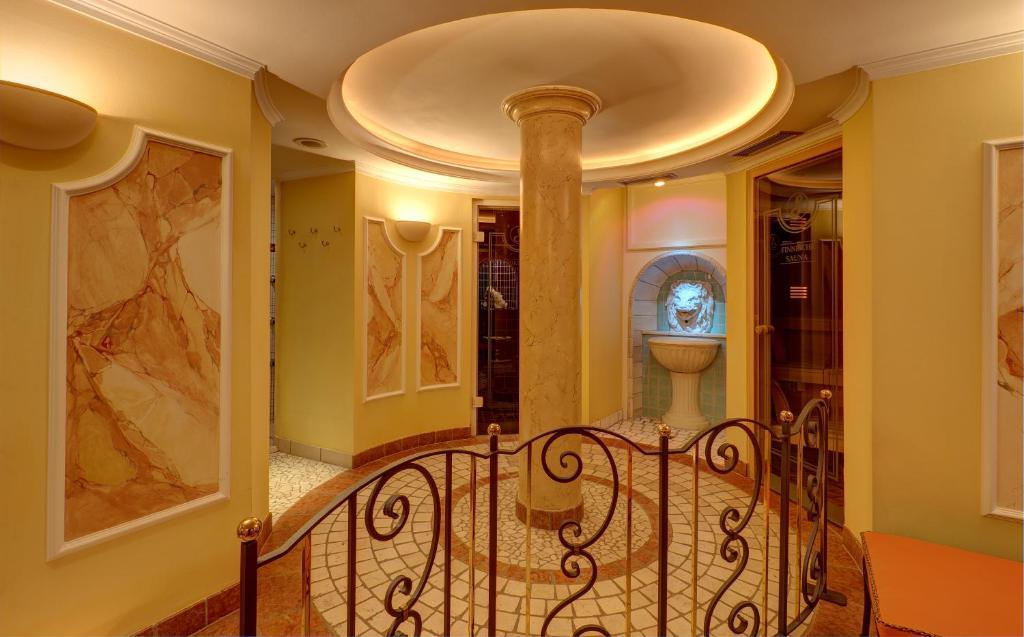 Garni Schneider Hotel 3*