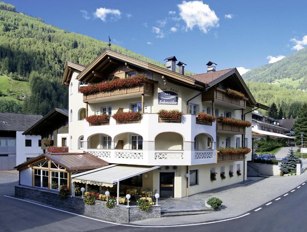 Garni Schneider Luttach
